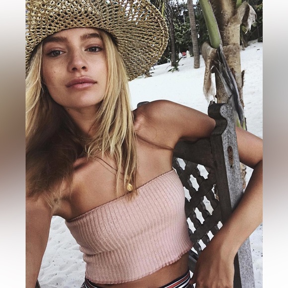 ARE YOU AM I Pink Ribbed Crop Top - Picture 1 of 5